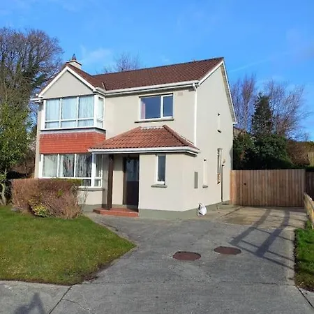 Large 4bed Available Long-term In * Letterkenny